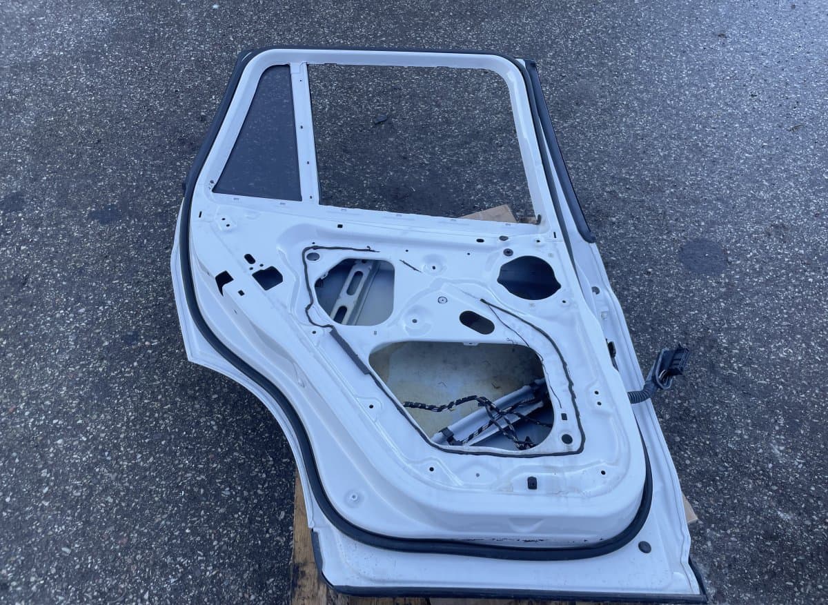 BMW Door Rear Left BMW X3 (F25) (2010-2017)
