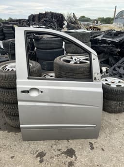 MERCEDES-BENZ Door Front Right MERCEDES-BENZ VITO / VIANO (W639) (2003-2014) — thumbnail 1