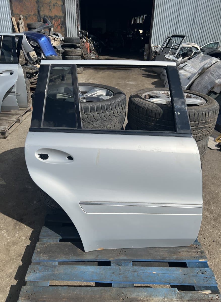 MERCEDES-BENZ Door Rear Right MERCEDES-BENZ GL-CLASS (X164) (2006-2012)