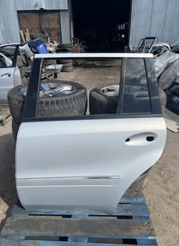 MERCEDES-BENZ Door Rear Left MERCEDES-BENZ GL-CLASS (X164) (2006-2012) — thumbnail 1