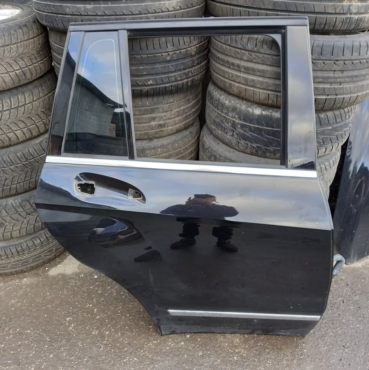 MERCEDES-BENZ A2047301005 A2047301400 Door Rear Right MERCEDES-BENZ GLK-CLASS (X204) (2008-2015)