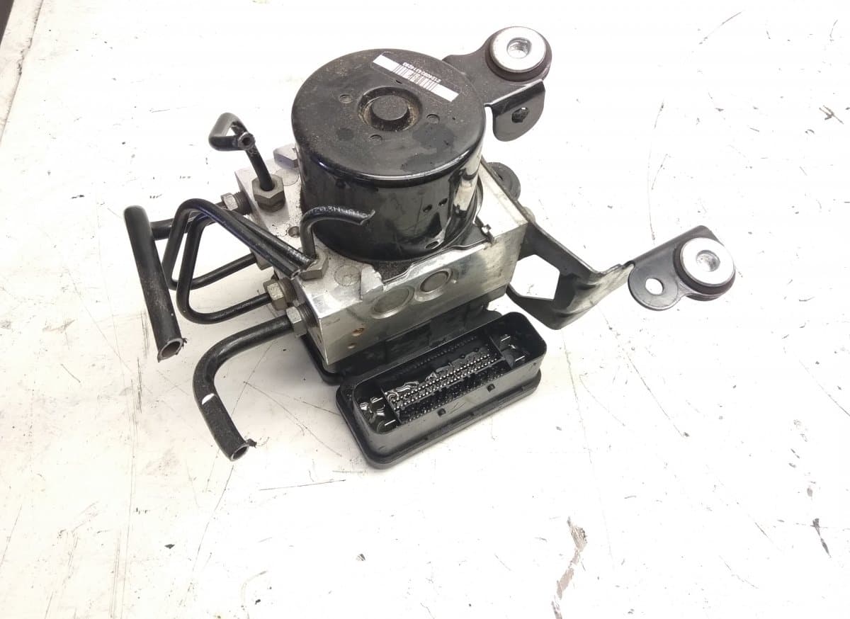 VOLVO ABS hydraulic unit / pump VOLVO XC60 I (2008-2017)