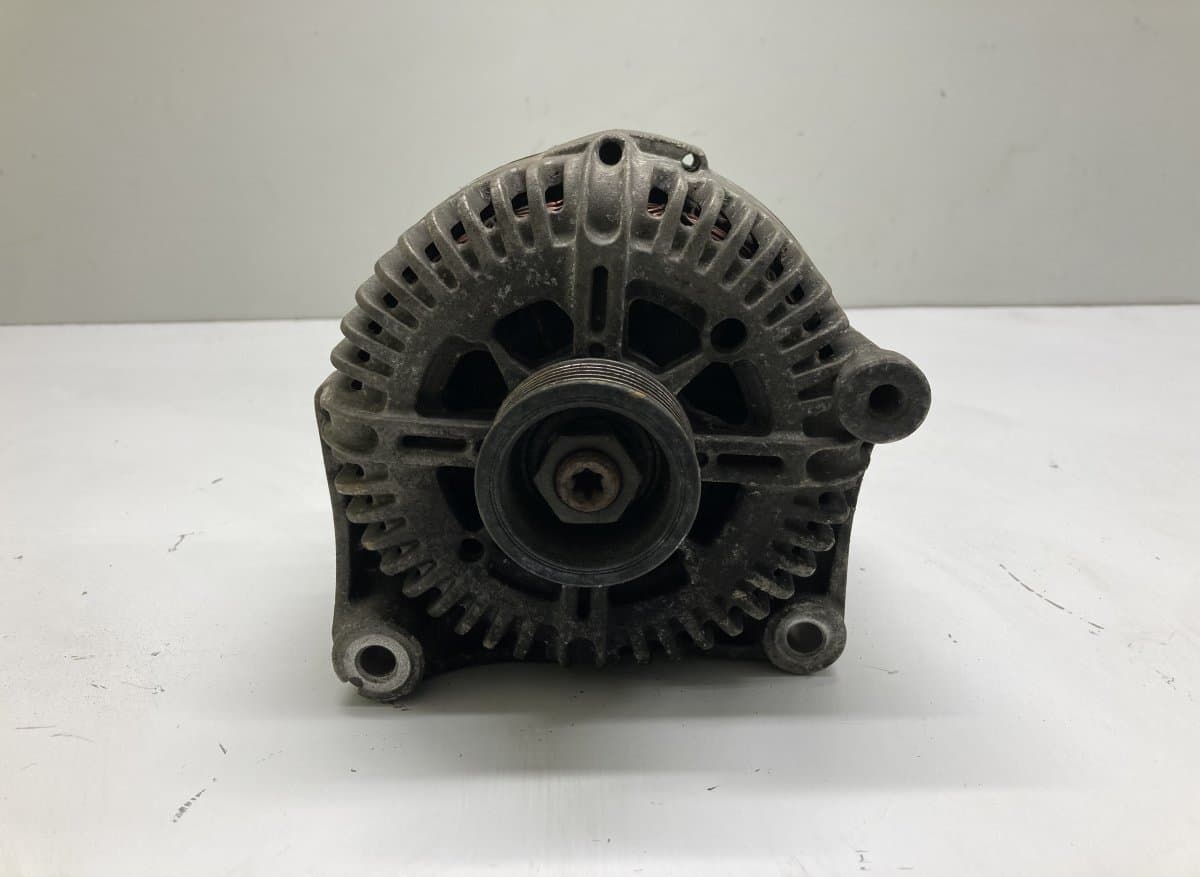 BMW 12318517262 Alternator BMW 3 (E90, E91, E92, E93) (2005-2011)