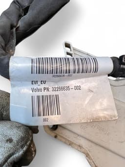 VOLVO 32266635 31384939 31409667 Battery charger VOLVO S90 / V90 (2016-) — thumbnail 7