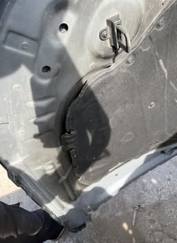 BMW Bonnet BMW 5 (E60, E61) (2003-2010) — thumbnail 9