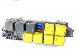 MERCEDES-BENZ 05045117 Fuse box MERCEDES-BENZ SL-CLASS (R230) (2001-2012) — thumbnail 2