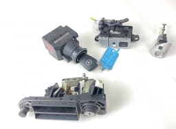 MERCEDES-BENZ A2305452308 Ignition switch lock (ignition barrel) MERCEDES-BENZ SL-CLASS (R230) (2001-2012) — thumbnail 1