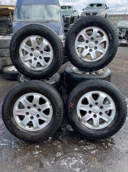 KIA 6.5JX16 ET46 D92.2 6/139.7 Rim set With Tyres 4 pcs KIA CARNIVAL III (VQ) (2005-2014) — thumbnail 1