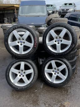 VOLVO 7JX17 ET52.5 D63.4 5X108 Rim set With Tyres 4 pcs VOLVO S40 / V50 / C30 / C70 (MS, MW) (2004-2012) — thumbnail 1