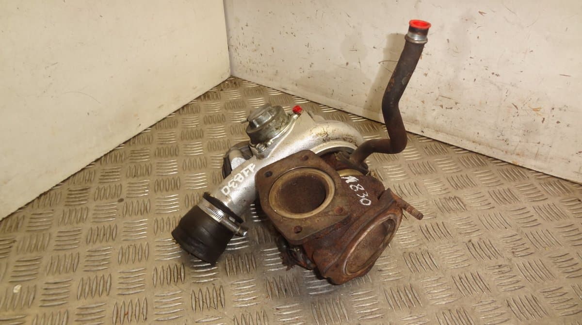 VOLVO TD04L-14T 49377-06213 Turbocharger VOLVO V70 II / XC70 I (P80) (2000-2007)