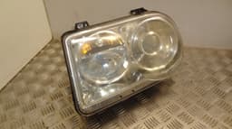 CHRYSLER Headlight left CHRYSLER 300C I (2004-2010) — thumbnail 2