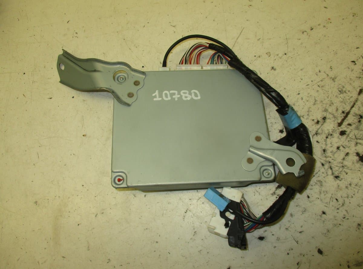 516110-16690 51611016690 Parking Aid Control Unit TOYOTA LAND CRUISER 150 (2009-2021)