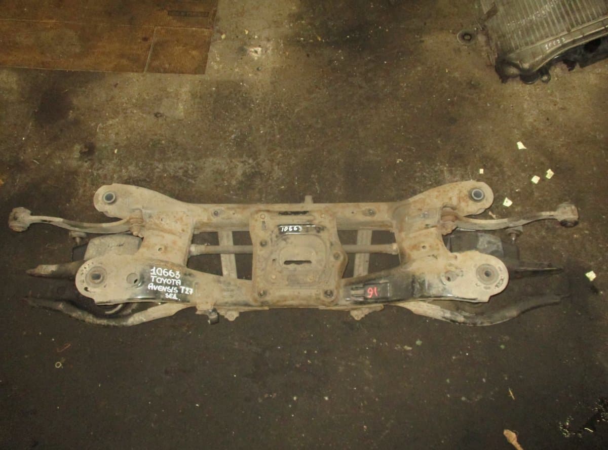 TOYOTA Rear axle Beam TOYOTA AVENSIS (T270) (2009-2018)