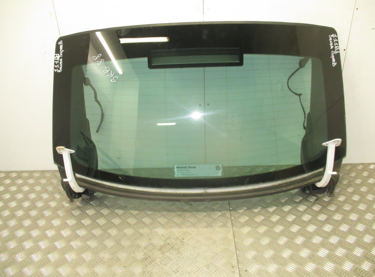 SKODA Rear Window glass SKODA SUPERB II (3T4, 3T5) (2008-2015)