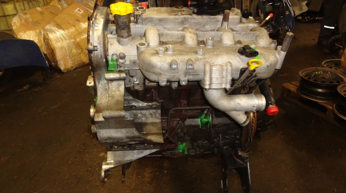 Engine CHRYSLER VOYAGER IV (RG, RS) (2000-2008)