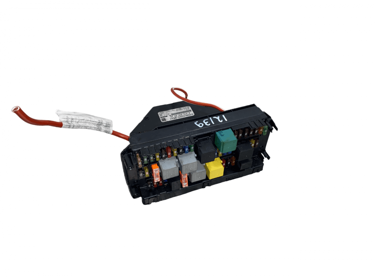 MERCEDES-BENZ Fuse box MERCEDES-BENZ E-CLASS (W212) (2009-2016)