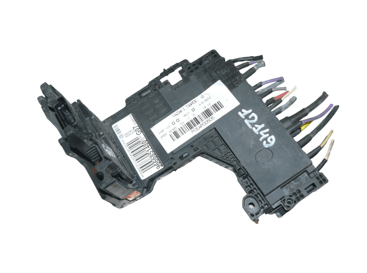 PEUGEOT Fuse box PEUGEOT 508 I (W23) (2010-2018)
