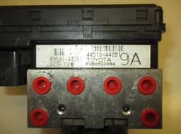 TOYOTA 4451044051 ABS hydraulic unit / pump TOYOTA AVENSIS VERSO (XM20) (2001-2009) — thumbnail 3