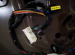 NISSAN Door Front Left NISSAN NAVARA II / NP300 (D40) (2004-2021) — thumbnail 3