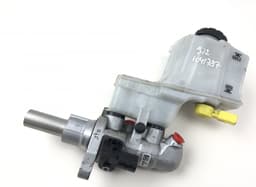 SKODA 03350887151 03.3508-8715.1 Brake Master Cylinder SKODA KAROQ (NU7) (2017-) — thumbnail 1
