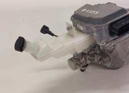 NISSAN EAC1035-04A EAC103504A 47013100210103 3NG4A A9A000BA6 460073NG4A Brake Master Cylinder NISSAN LEAF I (ZE0) (2010-2017) — thumbnail 2