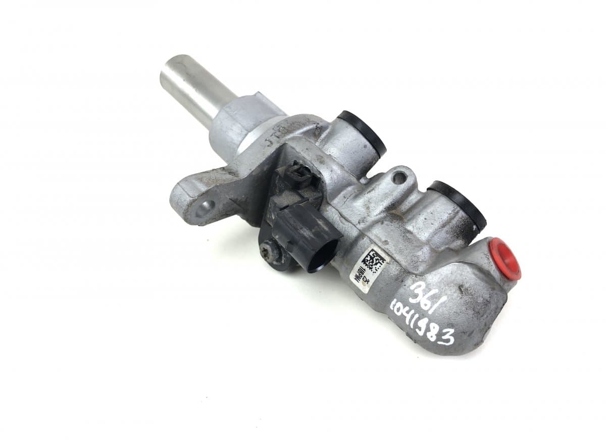 SKODA 8V2611021A Brake Master Cylinder SKODA KODIAQ I (NS7) (2016-2024)