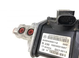 MERCEDES-BENZ 0204021687 0204024105 0204251302 Brake Master Cylinder MERCEDES-BENZ SL-CLASS (R230) (2001-2012) — thumbnail 3