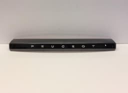PEUGEOT 98338259 MOU022781 GEO051241 Bootlid / tailgate reflector panel PEUGEOT 2008 II (P24) (2019-) — thumbnail 1