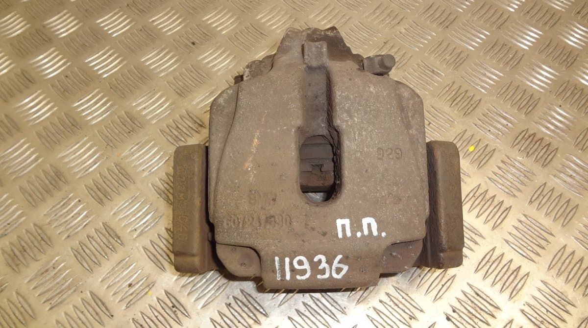 BMW Brake caliper Front right BMW 5 (F10, F11) (2010-2017)