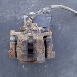 VOLVO Brake caliper Front right VOLVO XC70 II (2007-2016) — thumbnail 2