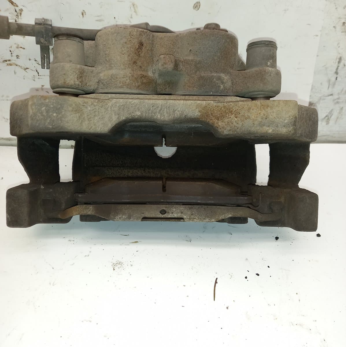 JEEP 68138844AA 68138842AA Brake caliper Front right JEEP GRAND CHEROKEE IV (WK, WK2) (2010-2021)