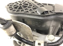 TESLA 104462600B Brake caliper rear right TESLA MODEL 3 (2017-) — thumbnail 5