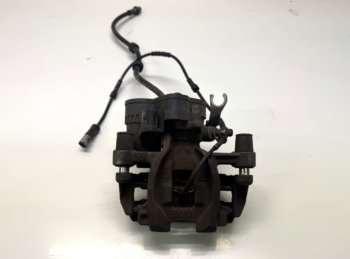 BMW 34206883026 6883026 Brake caliper rear right BMW 2 Active Tourer (F45, F46) (2013-2021)