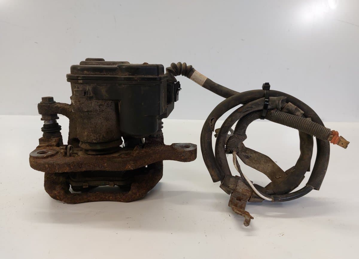 NISSAN 440104CA0A Brake caliper rear left NISSAN X-TRAIL III (T32) (2013-2022)