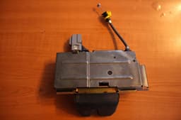 VOLVO 30649246 Bootlid / tailgate lock VOLVO XC90 I (2002-2014) — thumbnail 2