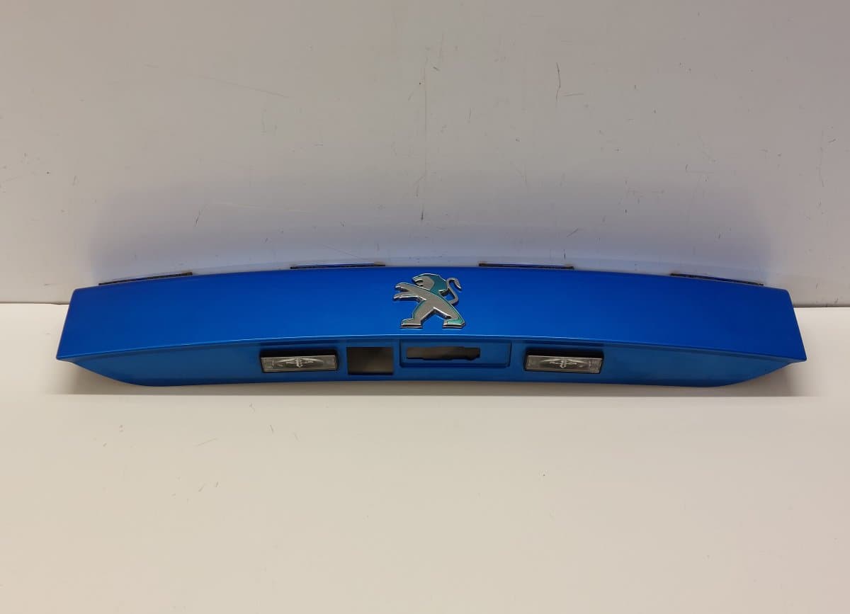 9828080080 9828080180 MOU22782 GEO052047 Bootlid / tailgate moulding PEUGEOT 2008 II (P24) (2019-)