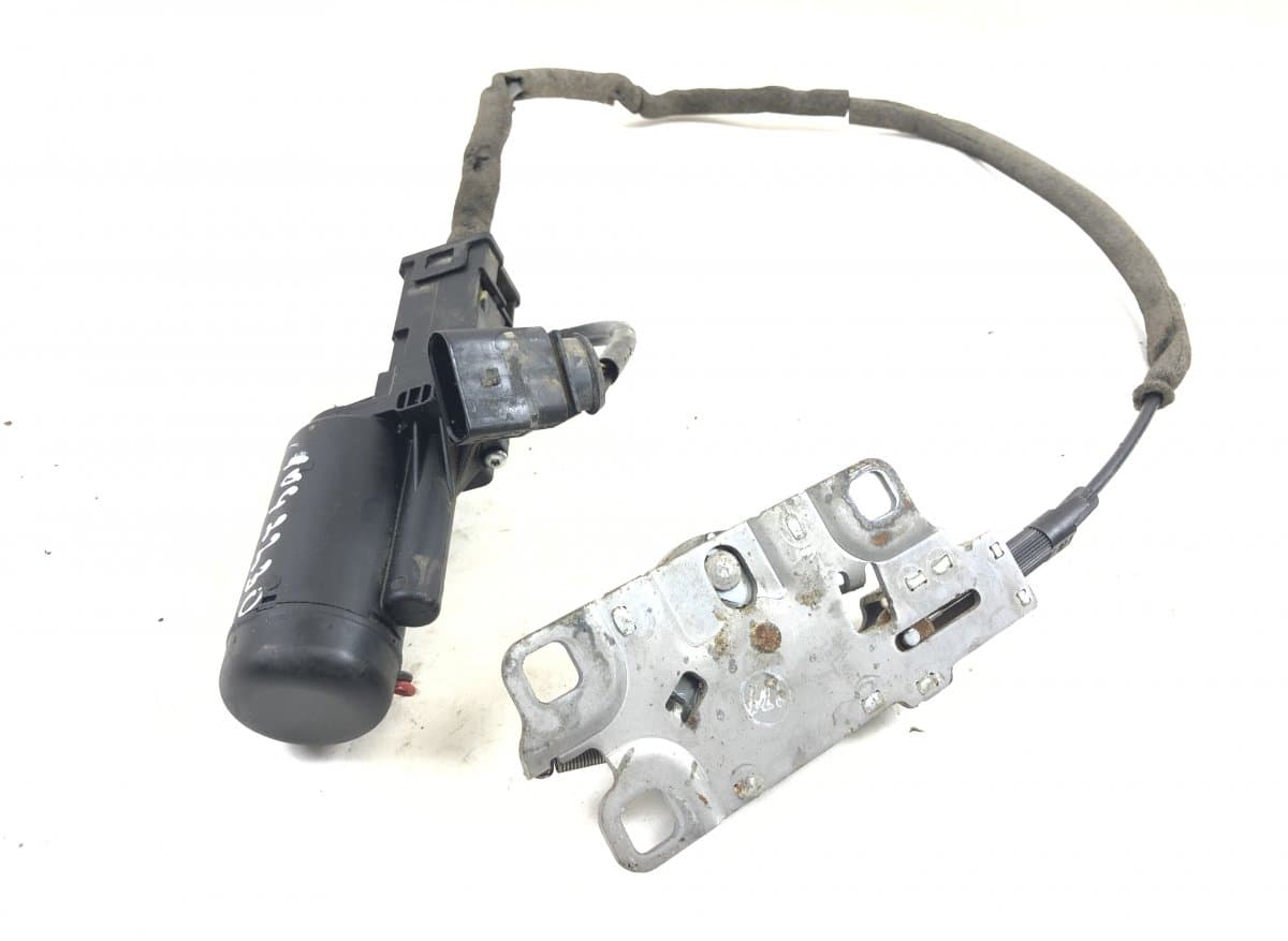 4E0827383D Bootlid / tailgate lock catch AUDI A8 (4E) (2002-2010)