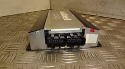 VW Audio amplifier VW PHAETON (3D) (2002-2016) — thumbnail 2