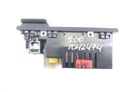 LAND ROVER LR139734 Audio input / USB socket LAND ROVER EVOQUE II (L551) (2018-) — thumbnail 4