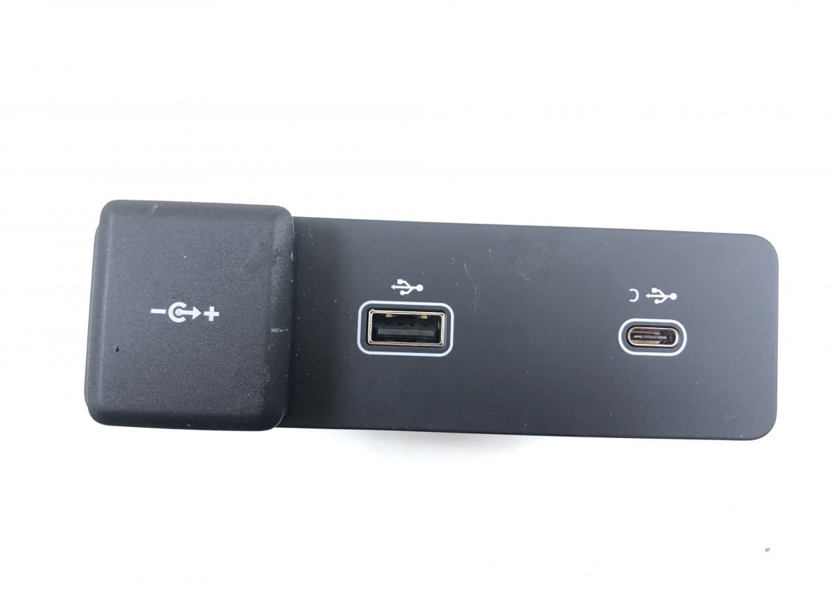 LAND ROVER LR139734 Audio input / USB socket LAND ROVER EVOQUE II (L551) (2018-)