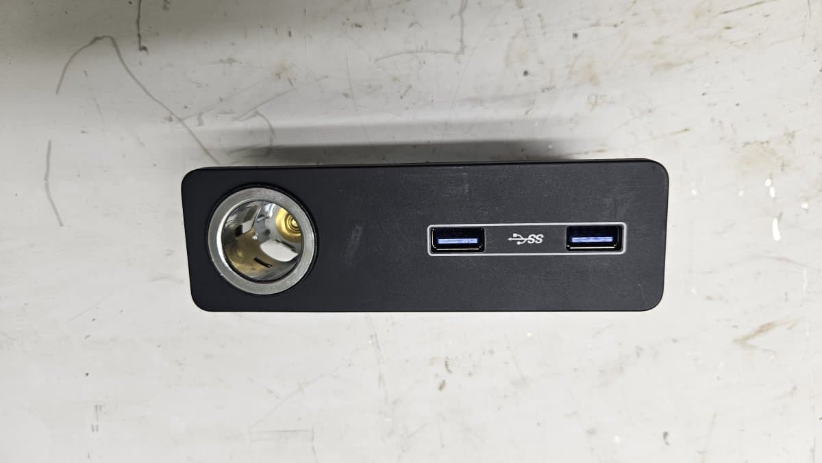 JAGUAR FW9319E110CA Audio input / USB socket JAGUAR XF (X260) (2015-2024)