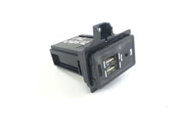 LEXUS 8619011010 Audio input / USB socket LEXUS ES VII (2018-) — thumbnail 2