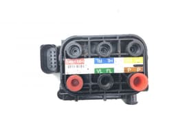 MERCEDES-BENZ A2123200358 Air suspension valve block MERCEDES-BENZ C-CLASS (W205) (2013-2021) — thumbnail 2