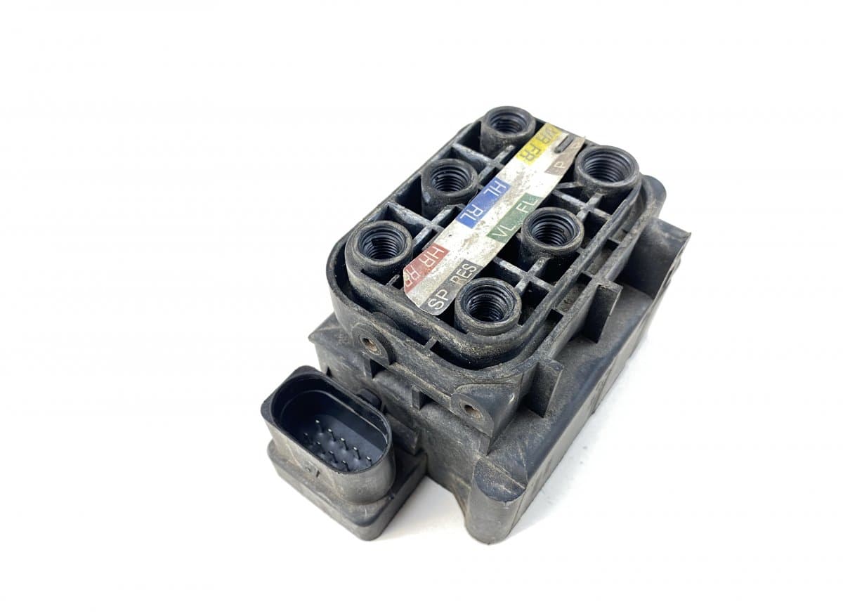 MERCEDES-BENZ A2123200358 Air suspension valve block MERCEDES-BENZ GL-CLASS (X164) (2006-2012)