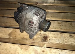 RENAULT Alternator RENAULT CLIO III / THALIA (2005-2012) — thumbnail 1