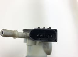 VW 5Q0198975 AdBlue Pump VW TIGUAN II (AD, BW) (2016-2024) — thumbnail 3