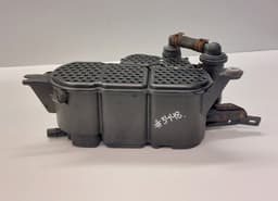 AUDI 8R0201801B 8R0201799F 8R0201827E Active Charcoal Container AUDI Q5 (8R) (2008-2016) — thumbnail 3