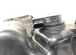 BMW 16197381415 AdBlue tank BMW 5 (G30, G31) (2016-2024) — thumbnail 4