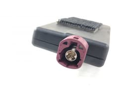 TESLA 103297100A Aerial amplifier / control unit TESLA MODEL S (5YJS) (2012-) — thumbnail 3