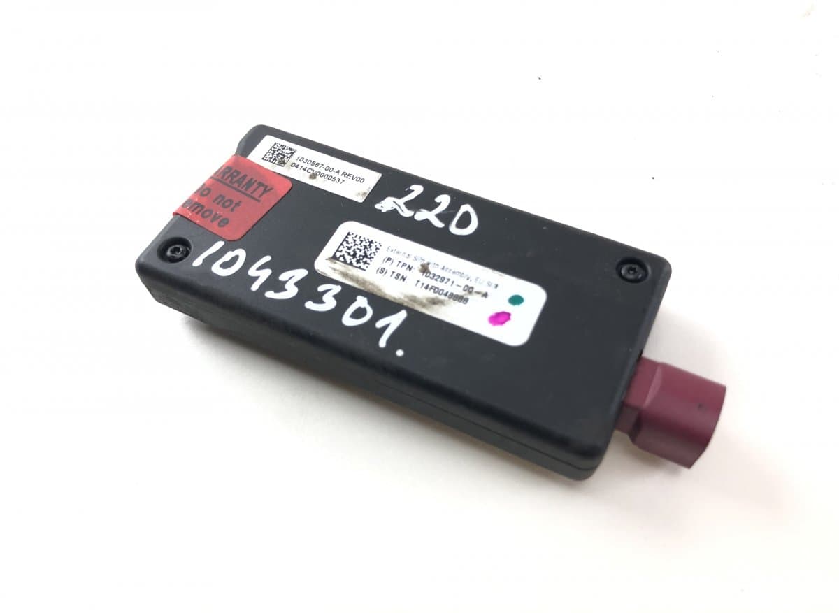 TESLA 103297100A Aerial amplifier / control unit TESLA MODEL S (5YJS) (2012-)